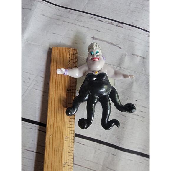 Little Mermaid Ursula Sea Witch Suction Cup Figure - Picture 3 of 5
